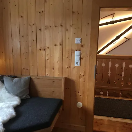 Selbstversorgerhaus Herisch Hébergement de vacances *