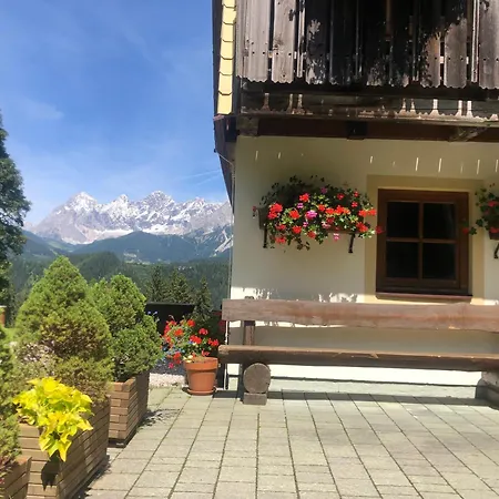 Holiday home Selbstversorgerhaus Herisch